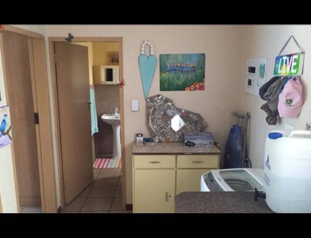 2 BEDROOM PROPERTY TO RENT IN DIE BULT